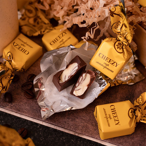 Конфеты с сырной начинкой "CHEEZY"